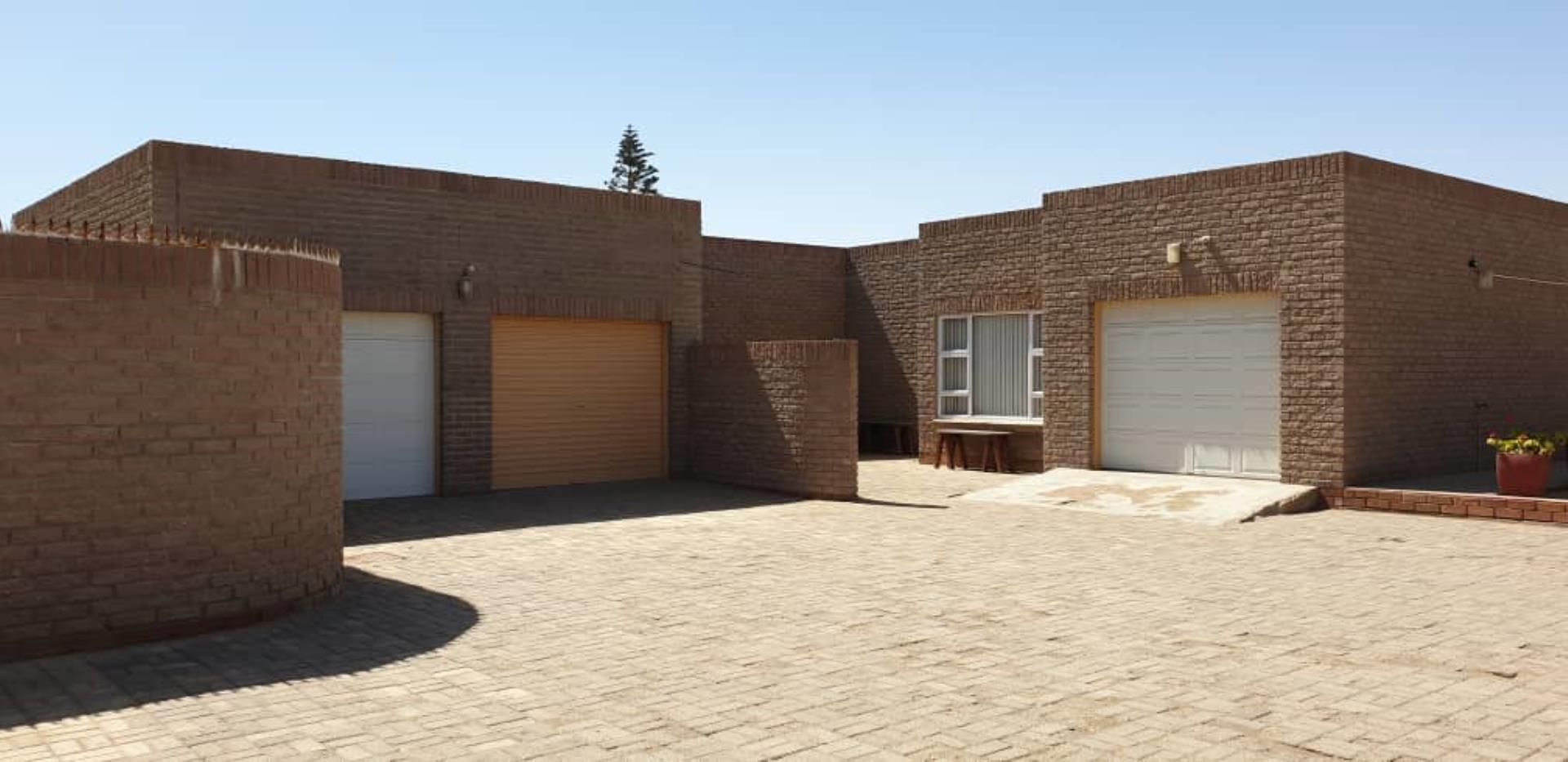 Henties Bay Estates | Properties For Sale Henties Bay